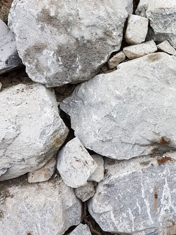 Natural Rock Retaining Wall