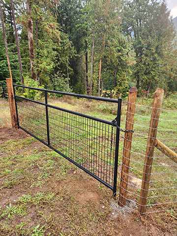 Farm fence installation / Post pounding Mission, Maple Ridge, Coquitlam, Abbotsford and Langley BC